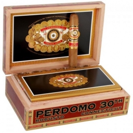 Perdomo 30th Anniversary Box-Pressed Robusto Connecticut