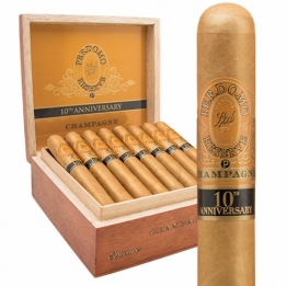 Perdomo Reserve 10 years Anniversary Epicure Champagne
